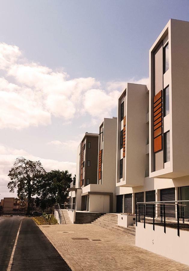 Avya'S Studio 113 At Ebene Square, Ebene كواتر بورنيه المظهر الخارجي الصورة
